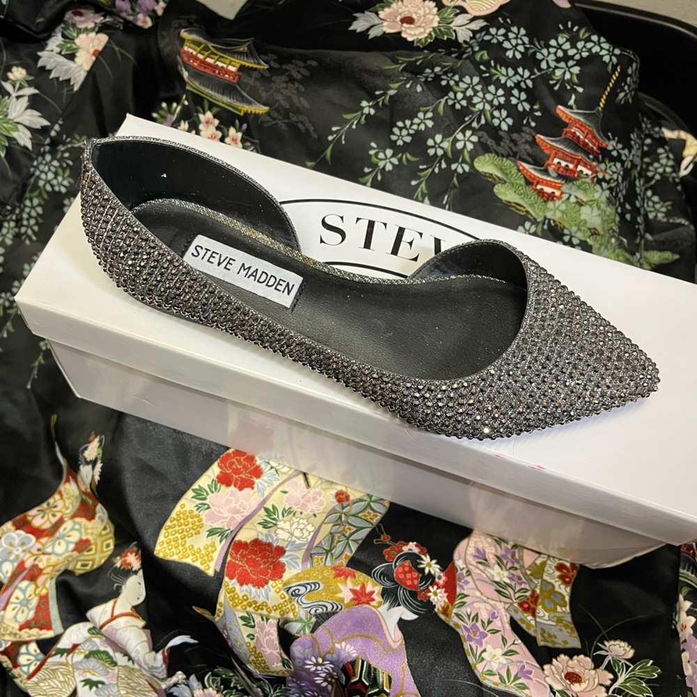 Steve Madden Crystal Flats